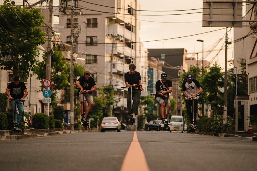 The Best Kick Scooter Tricks for Beginners Go2Scooter